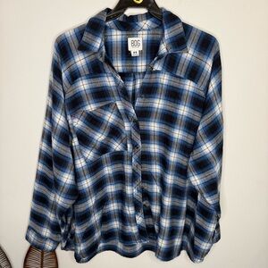 H9 BDG Urban Outfitters Oversized‎ Plaid Button Up Long Sleeve Top